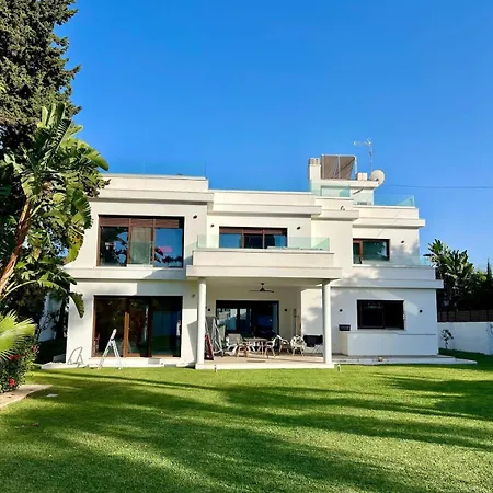 בית נופש San Pedro 6 Bedrooms 6 Bathrooms