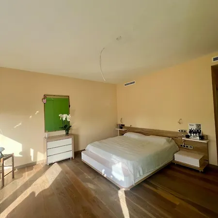 בית נופש San Pedro 6 Bedrooms 6 Bathrooms *